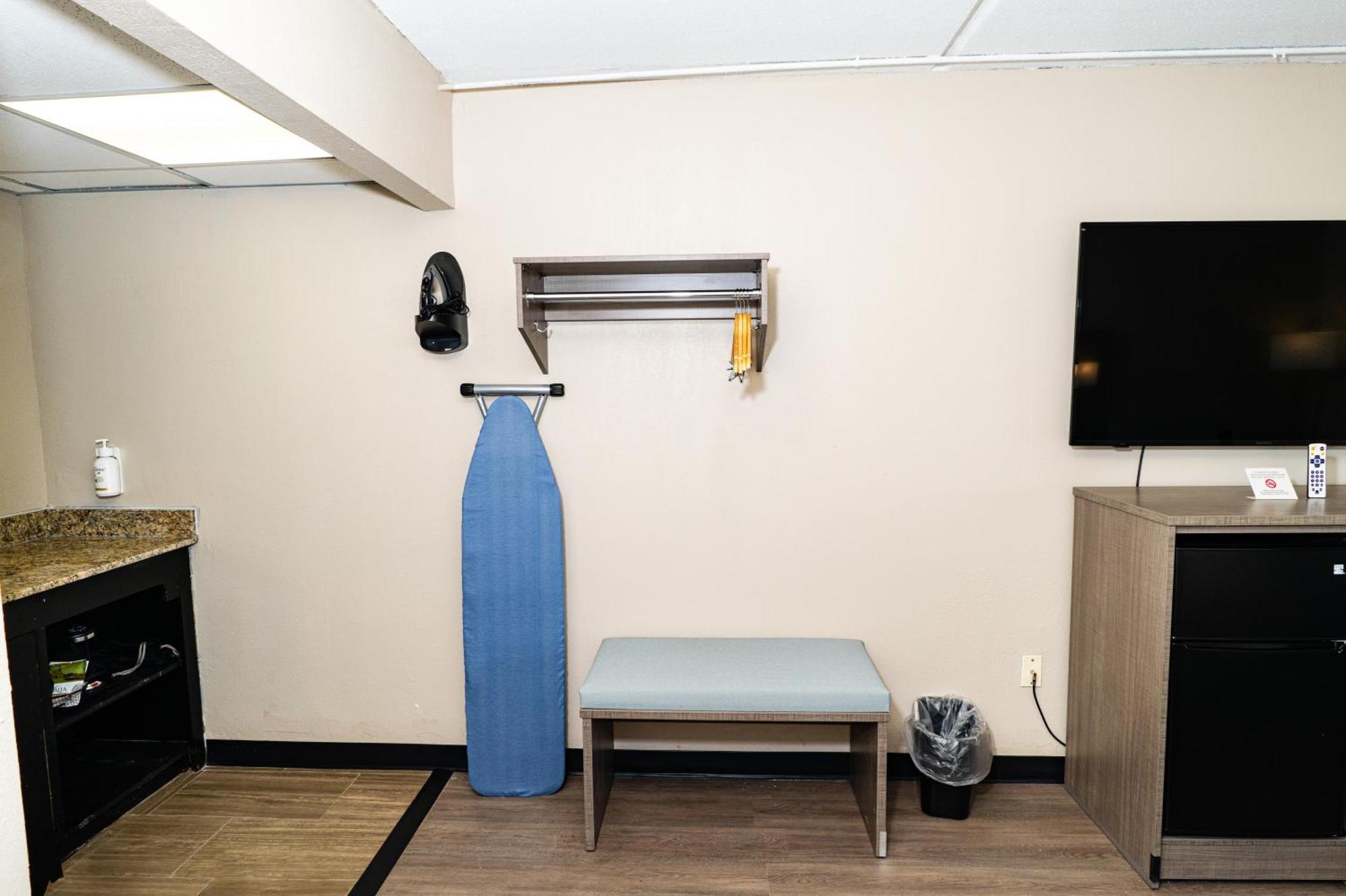 Super 8 By Wyndham Corpus Christi Airport Hotel Bagian luar foto