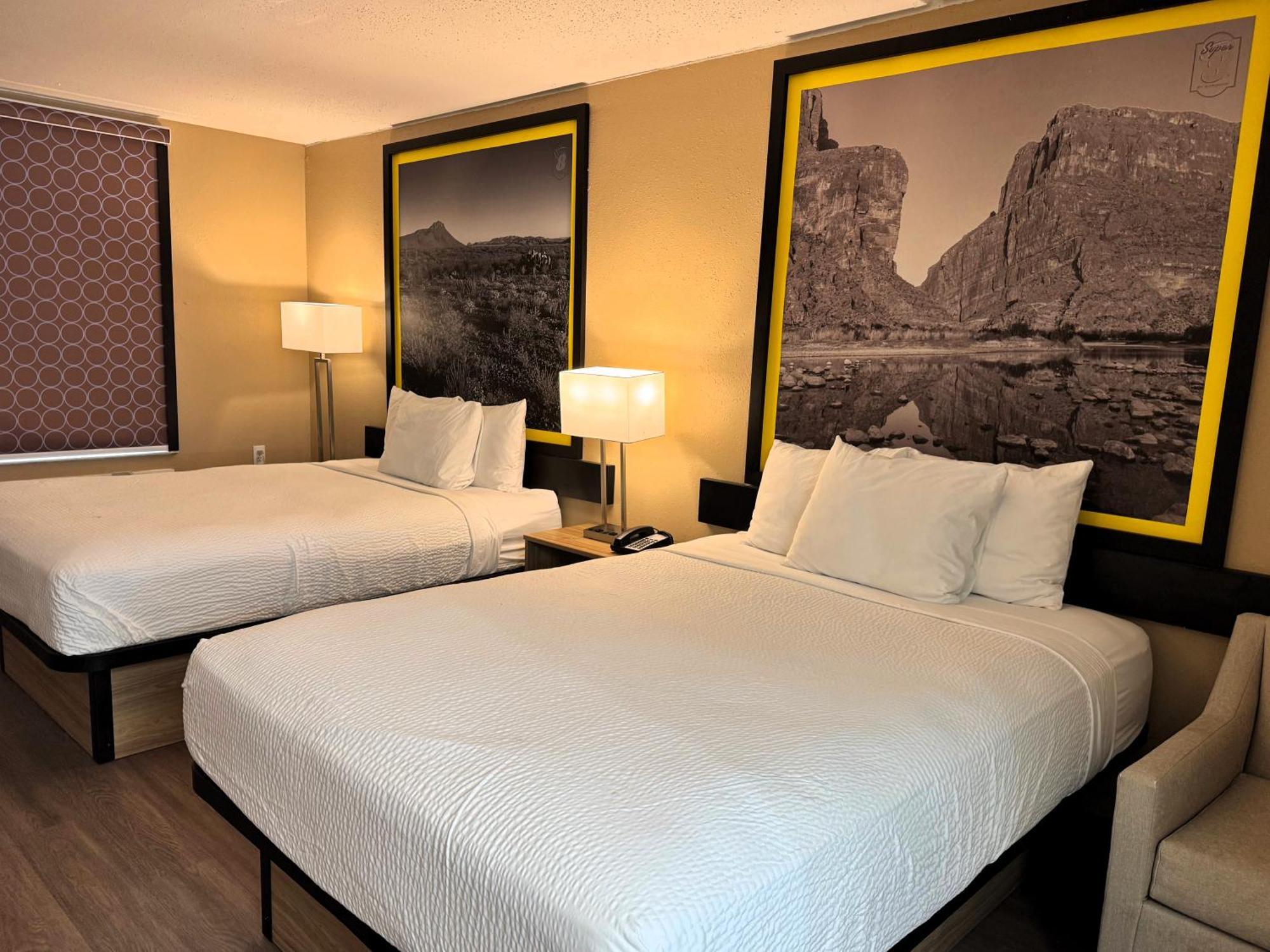 Super 8 By Wyndham Corpus Christi Airport Hotel Bagian luar foto