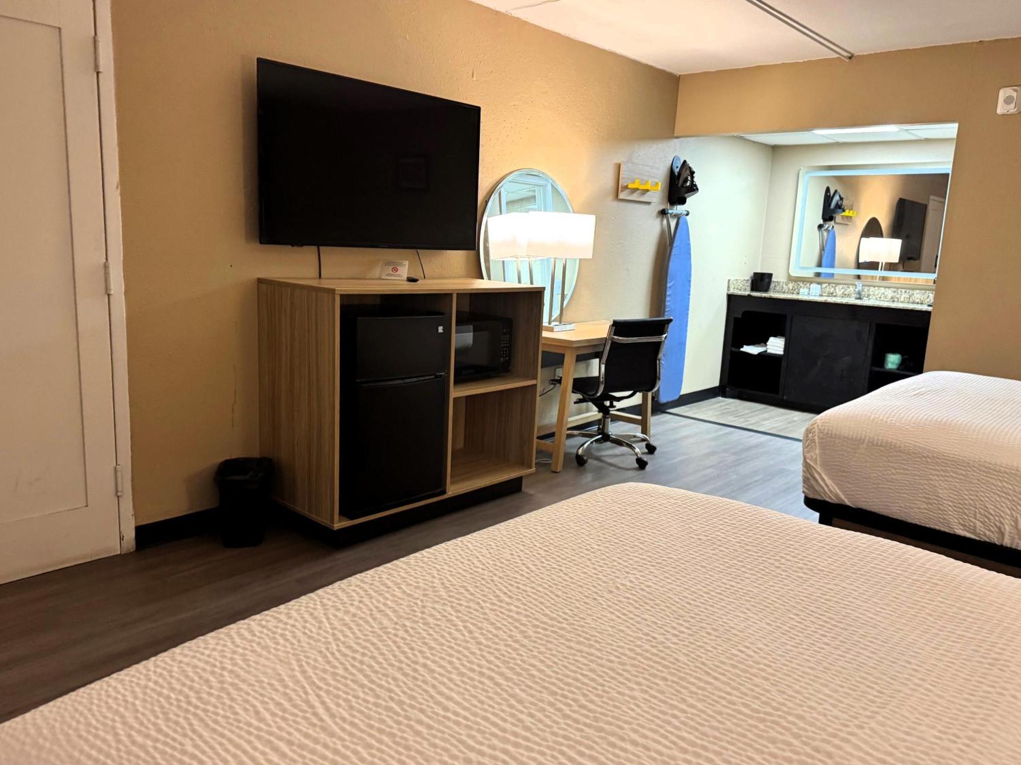 Super 8 By Wyndham Corpus Christi Airport Hotel Bagian luar foto