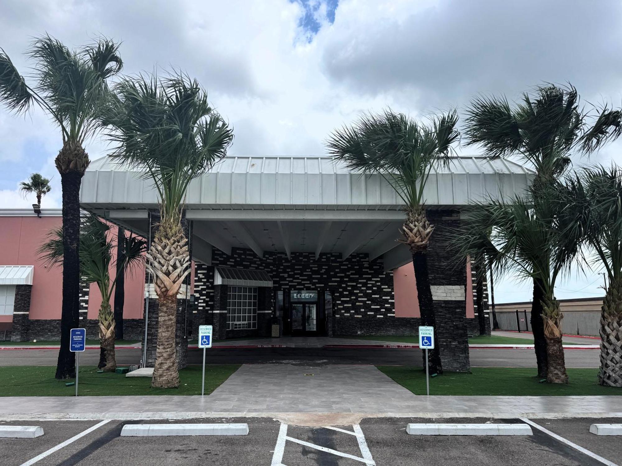 Super 8 By Wyndham Corpus Christi Airport Hotel Bagian luar foto