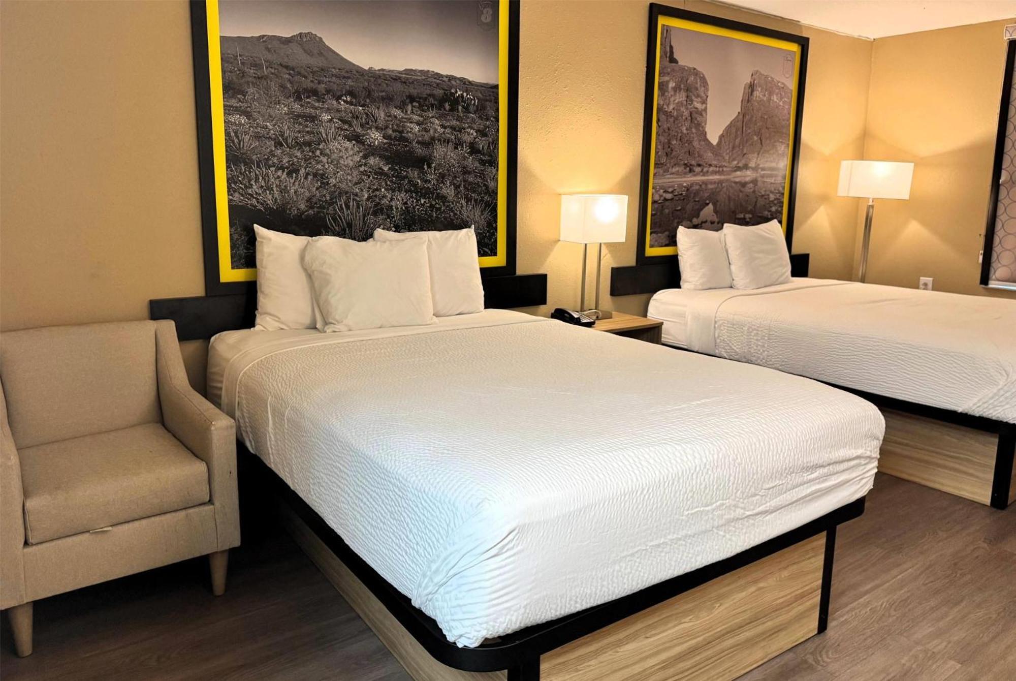Super 8 By Wyndham Corpus Christi Airport Hotel Bagian luar foto