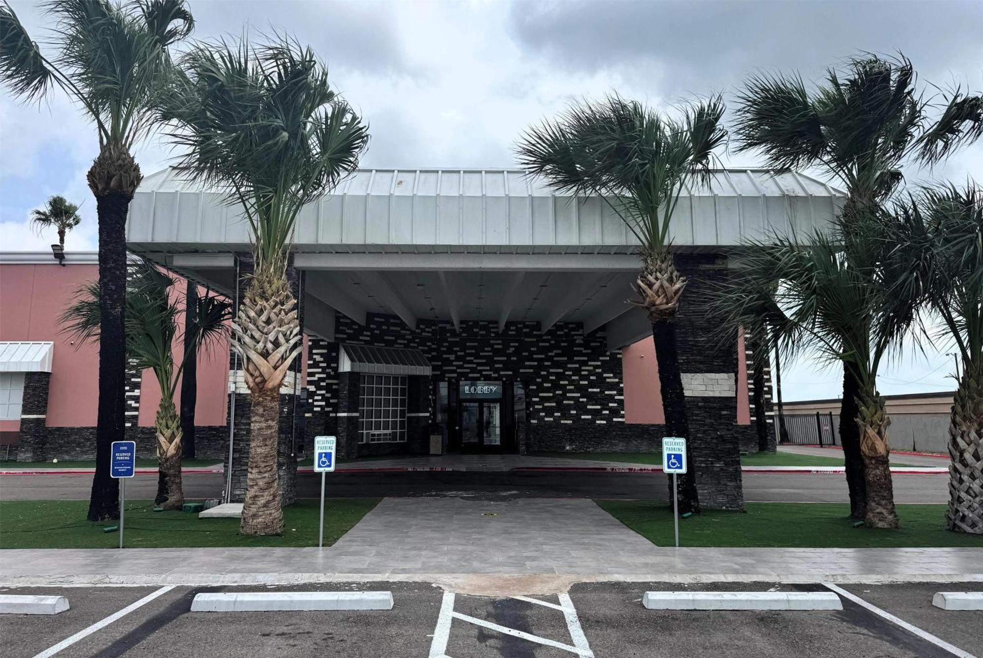 Super 8 By Wyndham Corpus Christi Airport Hotel Bagian luar foto